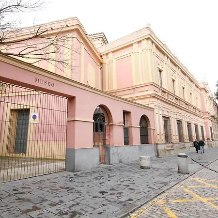 Paco's Guest house 5*